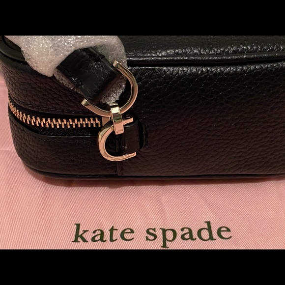 Kate spade black leather camera bag. New - Picture 6 of 16